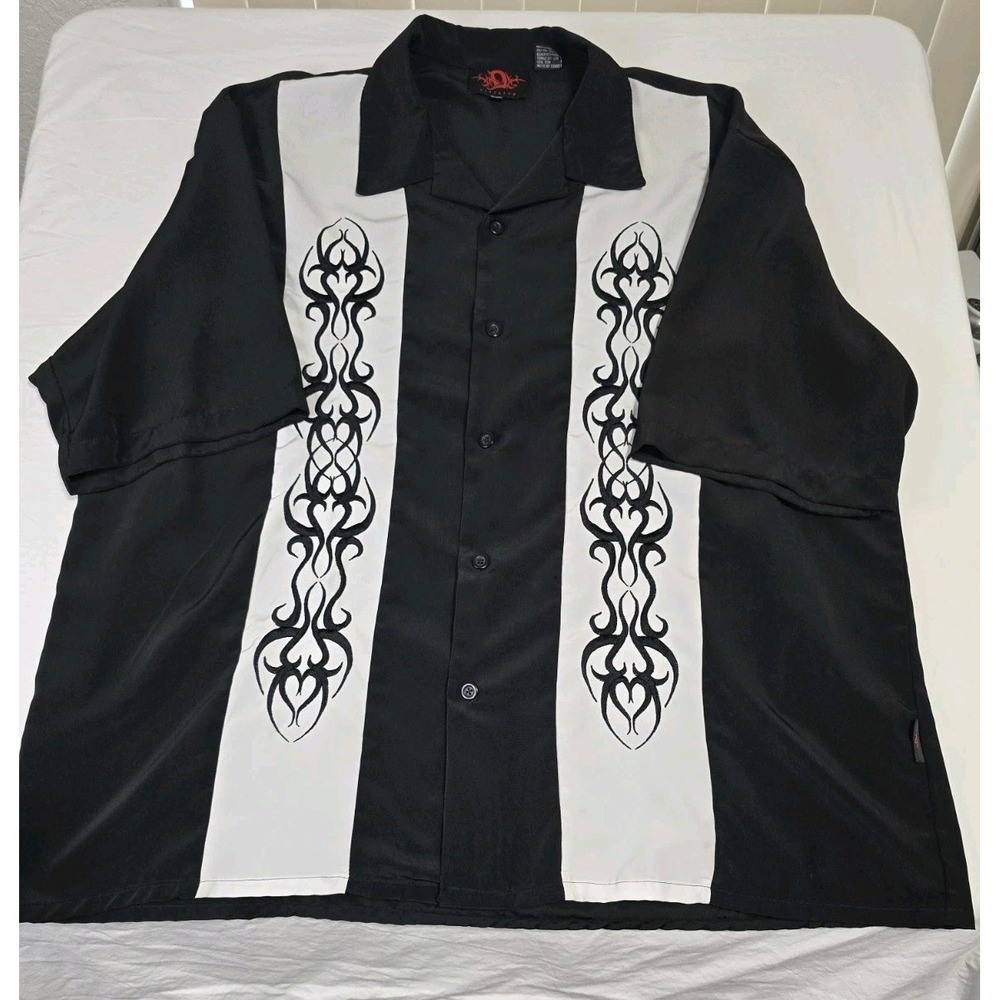 D‎ Clothing Men's XXL Button-Down Shirt Black/White Tribal Flame Short-Sleeve